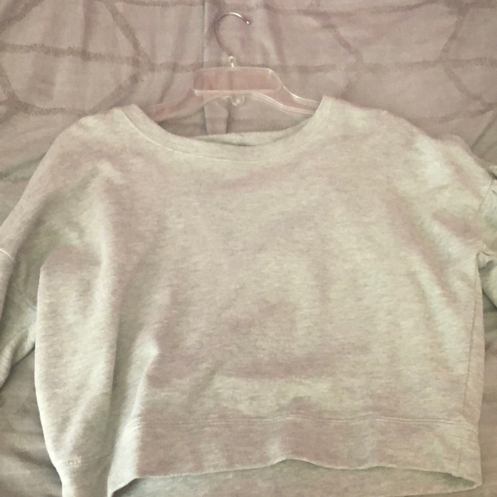 Gray cropped long sleeve open back